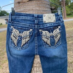 Miss Me Double Angel Wing Feathers Capri Jeans